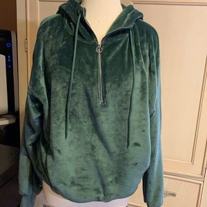 Size XS NWT pullover velvet sweater hoodie Express green